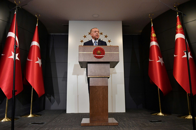 turkish president recep tayyip erdogan delivers a speech on june 24 2018 in istanbul after initial results of turkey 039 s presidential and parliamentary elections erdogan on june 24 declared victory in a tightly contested presidential election photo afp