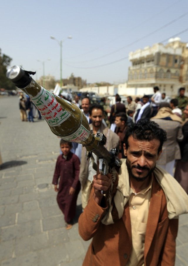 supporters of the yemeni houthis demonstrate in the capital sanaa on 25 june 2018 in support of fellow huthis engaged in battles against the coalition forces led by the uae and saudi arabia in red sea port city of hudeida photo afp