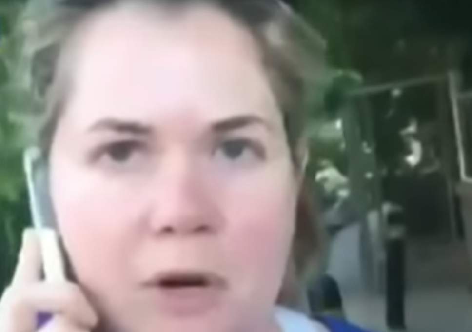 white woman calls police over black girl illegally selling water bottles