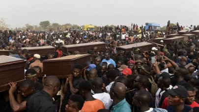 more than 200 killed in violence in central nigeria over the weekend more than 200 killed in violence in central nigeria over the weekend