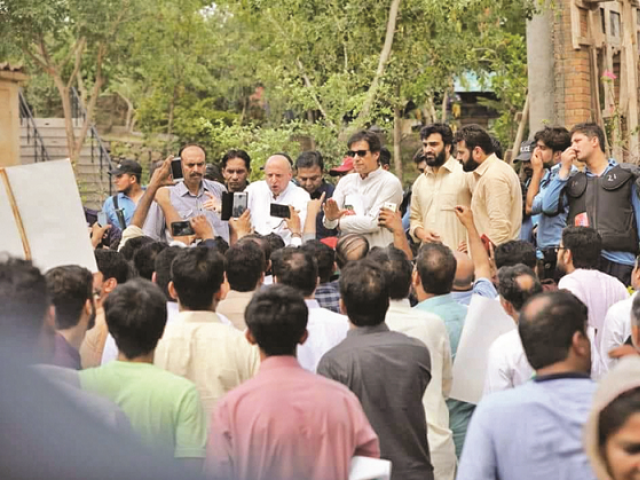 after bani gala pti workers protest outside imran khan 039 s lahore residence photo online file