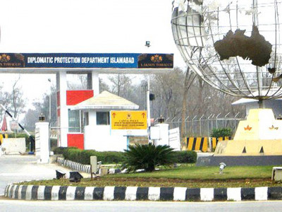the diplomatic enclave in islamabad where pakistani citizens are unwelcome