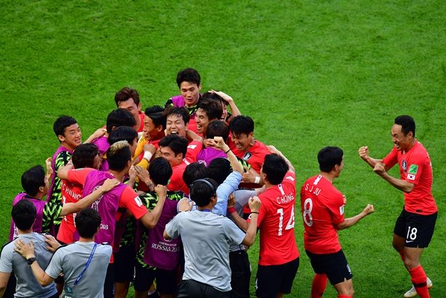 south korean celebrating their victory against germany photo afp