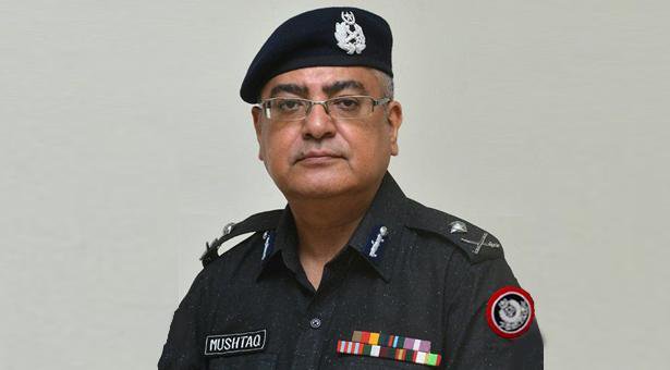 sindh police chief mushtaq mahar photo file