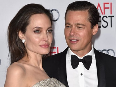 angelina jolie at risk of losing children s custody for separating them from brad pitt angelina jolie at risk of losing children s custody for separating them from brad pitt