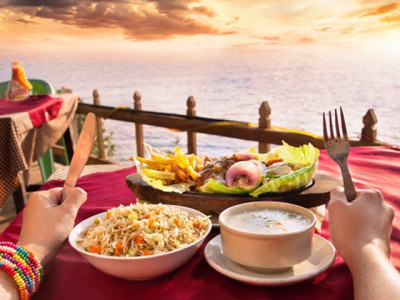 5 foods to avoid eating while you re on vacation 5 foods to avoid eating while you re on vacation