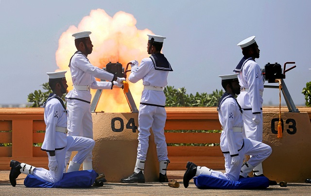 sri lanka 039 s navy fires a gun salute during the sri lanka 039 s 70th independence day celebrations in colombo sri lanka february 4 2018 photo reuters
