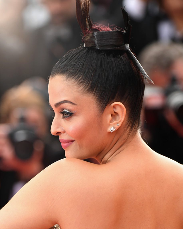 Hidden talent: Aishwarya Rai Bachchan proves she can truly hold a tune in  throwback video