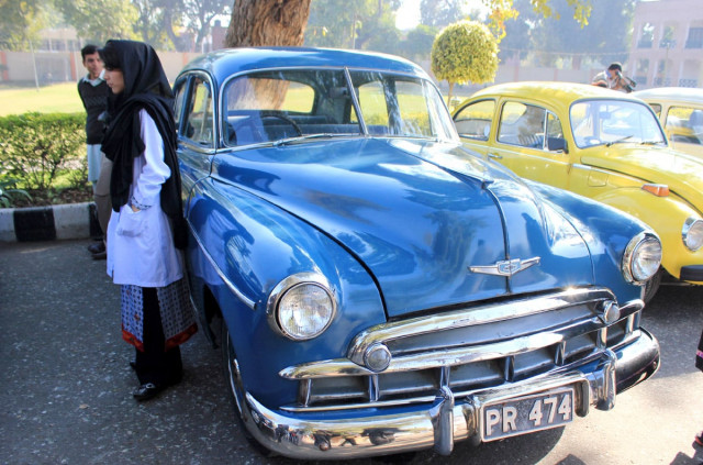 earlier in the budget announcement for fy19 the govt had said it would impose a flat duty of 5 000 on import of vintage or classic cars and jeeps photo muhammad iqbal express tribune earlier in the budget announcement for fy19 the govt had said it would impose a flat duty of 5 000 on import of vintage or classic cars and jeeps photo muhammad iqbal express tribune