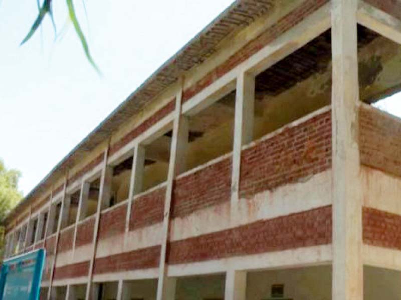 a school in a dilapidated condition photo file