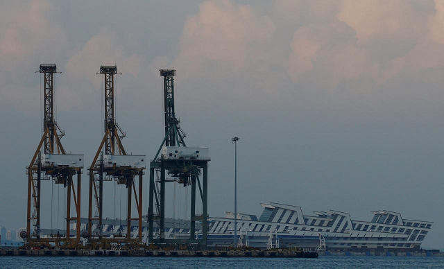 container cranes are pictured at the port of singapore photo reuters container cranes are pictured at the port of singapore photo reuters