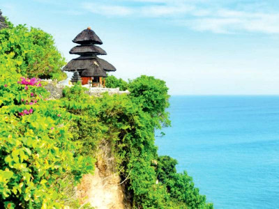 10 awe inspiring travel destinations to visit this year