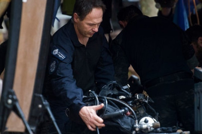 thai military diver dies as window for cave rescue narrows