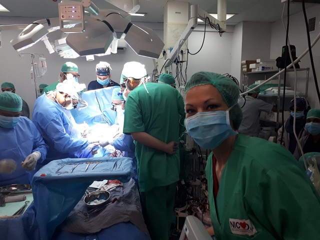 a team of doctors performing pakistan 039 s first ever mechanical heart transplant at nicvd photo nicvd