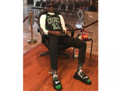 us teen appears playing video games having snacks at own funeral us teen appears playing video games having snacks at own funeral