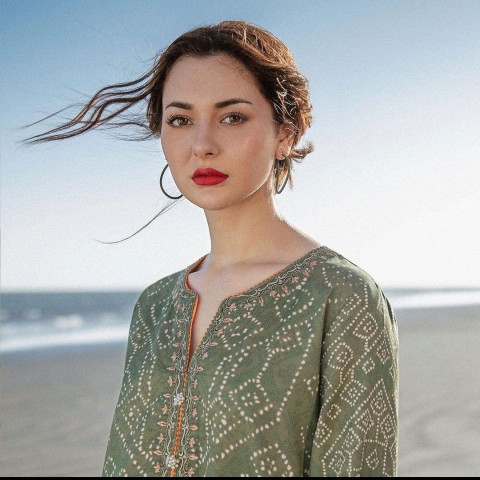 i don t feel the best on father s day hania aamir on strained parent child relationships i don t feel the best on father s day hania aamir on strained parent child relationships