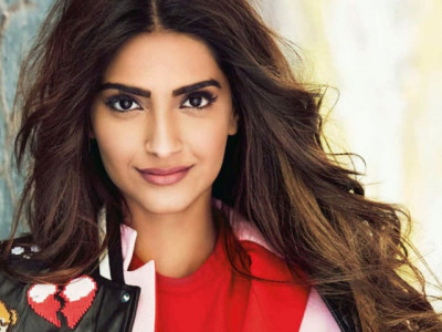 sonam kapoor ahuja says she is dying to come to pakistan sonam kapoor ahuja says she is dying to come to pakistan