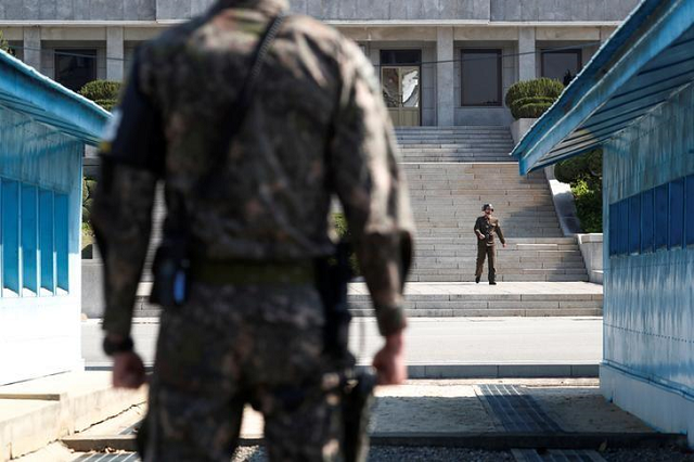 the north did not show up at the border on thursday but contacted the us on the same day to offer to meet on sunday photo reuters the north did not show up at the border on thursday but contacted the us on the same day to offer to meet on sunday photo reuters