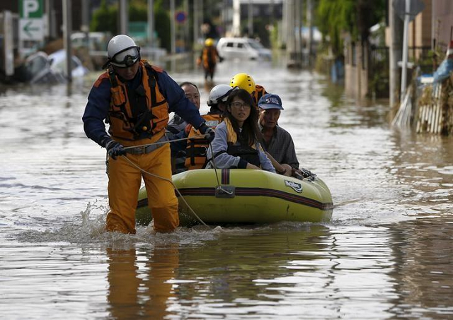 sweltering summer weather has swept across japan in recent days photo reuters