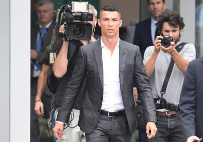 turin eagerly awaits ronaldo s juventus unveiling turin eagerly awaits ronaldo s juventus unveiling