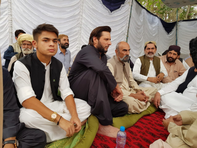 shahid afridi visits mastung carnage victims shahid afridi visits mastung carnage victims