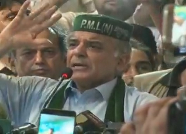 shehbaz sharif addressing supporters in mingora on july 20 2018 express news screen grab