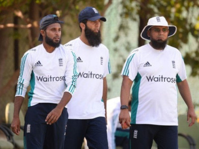 saqlain happy with english spinners