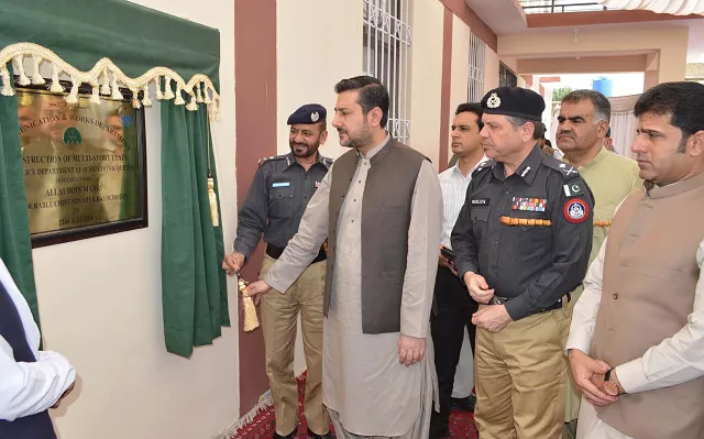 caretaker balochistan chief minister alauddin marri unveils the plaque of residential apartments of the police force in quetta photo express caretaker balochistan chief minister alauddin marri unveils the plaque of residential apartments of the police force in quetta photo express