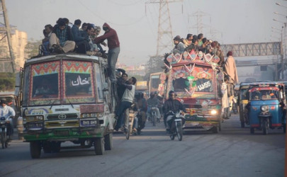 police impound scores of buses creating transport crisis in karachi police impound scores of buses creating transport crisis in karachi