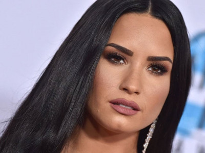 pop star demi lovato hospitalised for drug overdose pop star demi lovato hospitalised for drug overdose