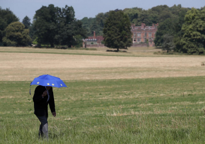 heat related deaths in britain set to treble by 2050 uk lawmakers warn