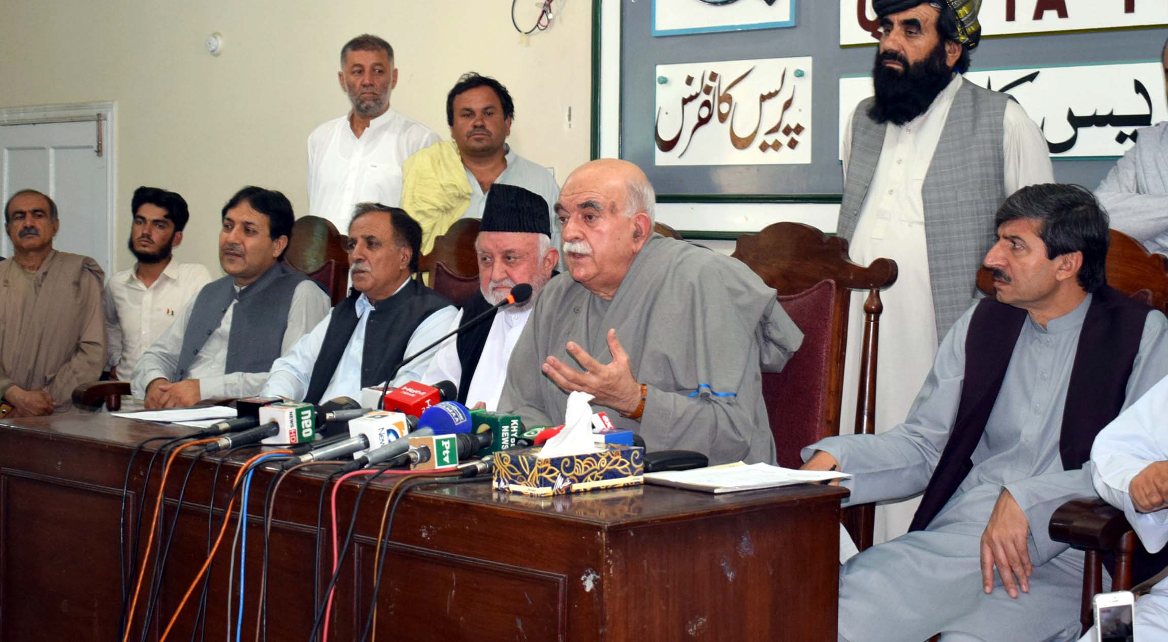 pashtoonkhwa milli awami party chairman mehmood khan achakzai addresses a press conference in quetta photo express