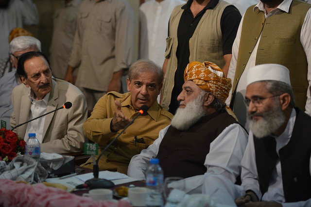 the former ruling party the pml n however refused to become part of this move saying it would internally discuss the matter before adopting a decisive strategy photo afp the former ruling party the pml n however refused to become part of this move saying it would internally discuss the matter before adopting a decisive strategy photo afp