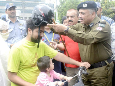 motorcyclists get free helmets motorcyclists get free helmets