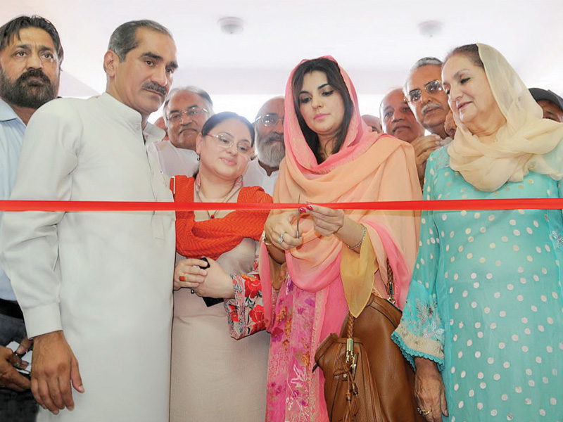 leaders from the pml n and pakistan muslim league likeminded appear together at the inauguration of the lahore cantonment general hospital photo sana