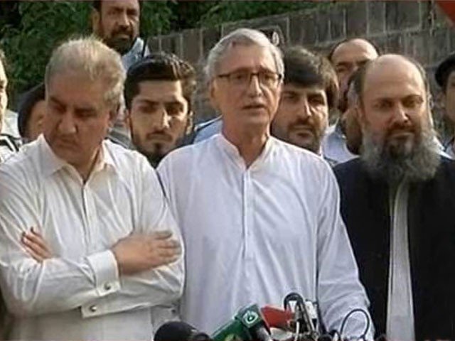 talking to the media kamal who was was flanked by pti 039 s shah mehmood qureshi jahangir tareen and pervaiz khattak said that quot both of us want to see pakistan prosperous quot screen grab express