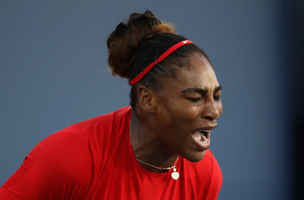 shadow of herself serena looked nothing like the player that dominated the tour for years winning 72 singles titles and earning more than 86 million in prize money photo afp