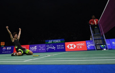 newcomer shi storms into badminton world final newcomer shi storms into badminton world final