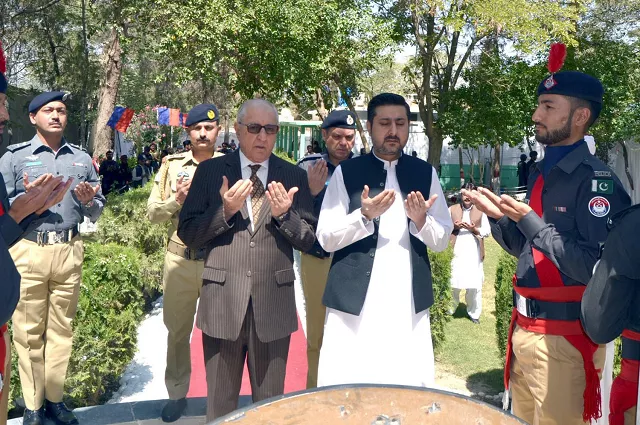 caretaker balochistan chief minister alauddin marri governor muhammad khan achakzai and lea personnel offer fateha for the martyrs of the police force in quetta photo express caretaker balochistan chief minister alauddin marri governor muhammad khan achakzai and lea personnel offer fateha for the martyrs of the police force in quetta photo express