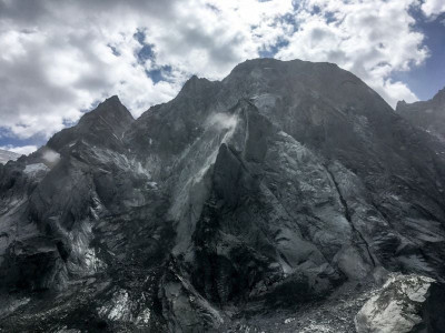 up to 20 feared dead in wwii vintage plane crash in switzerland