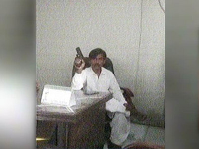 disgruntled labourer takes factory workers hostage to draw cjp coas attention disgruntled labourer takes factory workers hostage to draw cjp coas attention