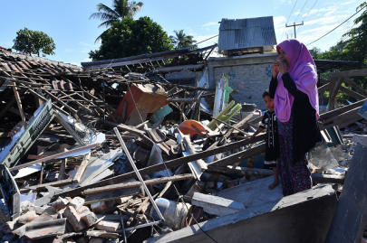 death toll in indonesia quake rises to 131 death toll in indonesia quake rises to 131