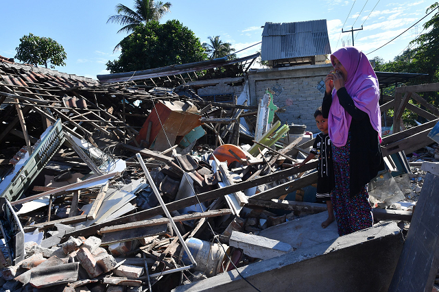 death toll in indonesia quake rises to 131