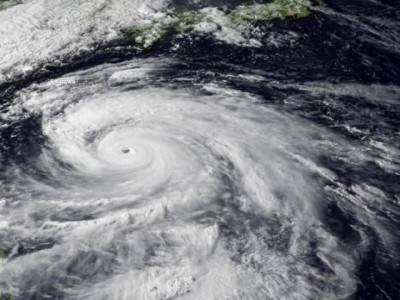 strong typhoon churns towards japan strong typhoon churns towards japan
