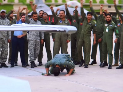 main urra from parwaaz hai junoon will give you a patriotic rush