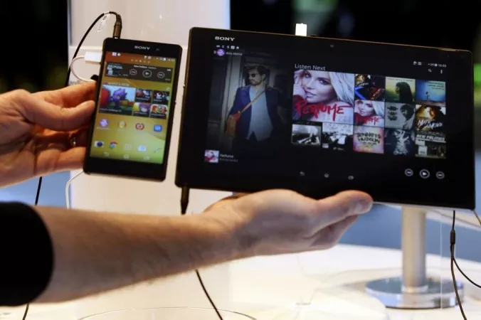 a sony xperia z2 smartphone l and a sony xperia z2 tablet are displayed at the company 039 s stand during the mobile world congress in barcelona february 24 2014 photo reuters a sony xperia z2 smartphone l and a sony xperia z2 tablet are displayed at the company 039 s stand during the mobile world congress in barcelona february 24 2014 photo reuters