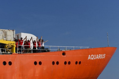 french rescue vessel aquarius stranded again seeks port french rescue vessel aquarius stranded again seeks port