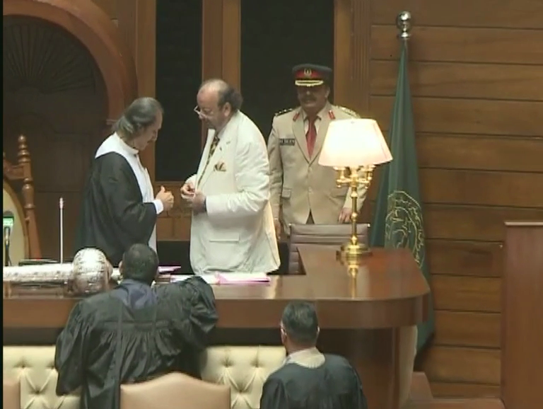 speaker of the sindh assembly agha siraj durrani with presiding officer nadir magsi a ppp mpa screengrab