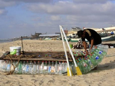 watch palestinian fisherman battles poverty with plastic bottle boat watch palestinian fisherman battles poverty with plastic bottle boat