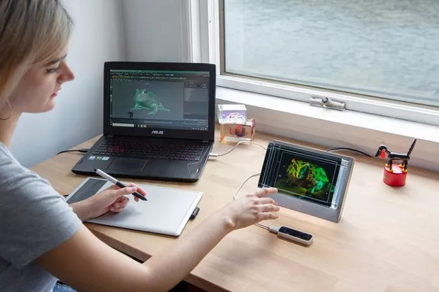 looking glass will enable 3d graphic designers to see their work in life photo kickstarter looking glass will enable 3d graphic designers to see their work in life photo kickstarter
